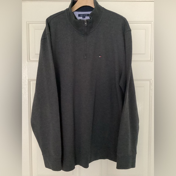 Men’s Tommy Hilfiger Charcoal Gray Long Sleeve 1/4 zip Pullover XXL - Picture 3 of 10